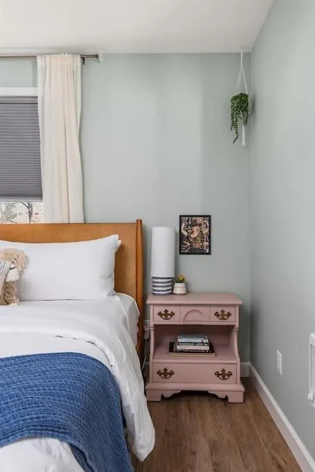 Southbound Stays - Little House Nashville Chalet